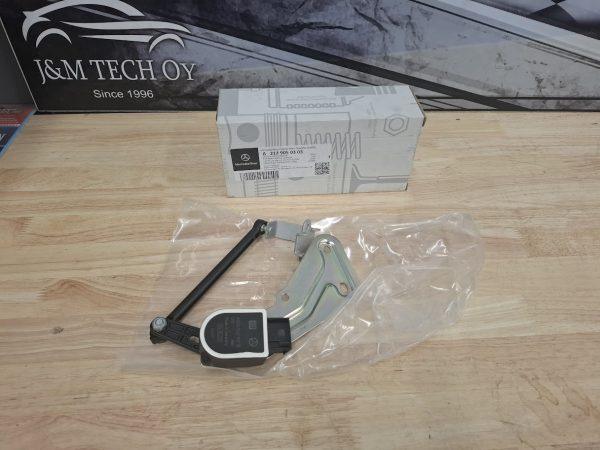 Alkuperäinen korkeusanturi Vasen Etu A2129050303 4matic