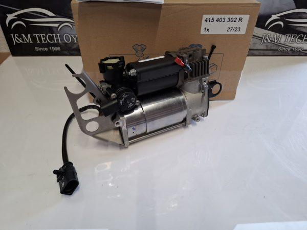 Tehdaskorjattu Wabco 415403302R ilmajousituksen kompressori. Audi Q7 4L, Touareg 1 ja Porsche Cayenne 1