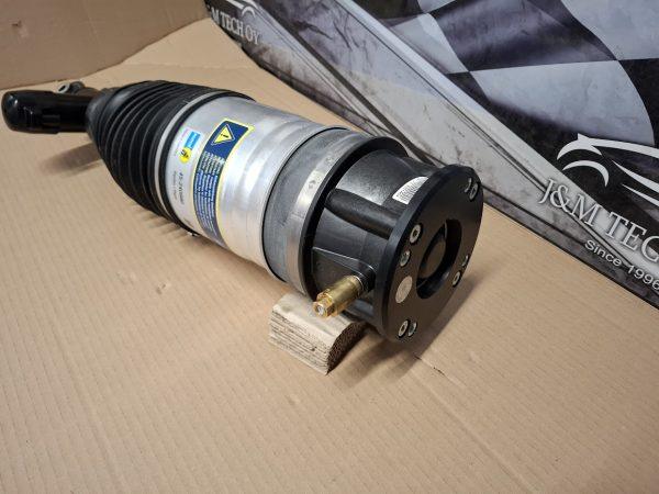 Bilstein 45-240980 oikea takailmajousi/joustintuki . Q7, Touareg 1 , Cayenne 1.